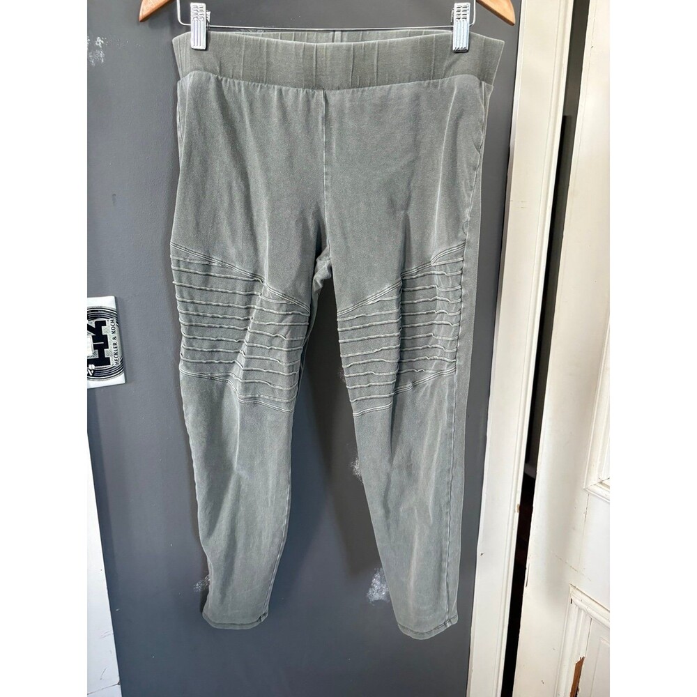 Torrid size 2 green full length leggings